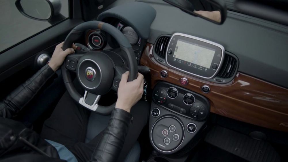 Abarth 695 Image Listing 4
