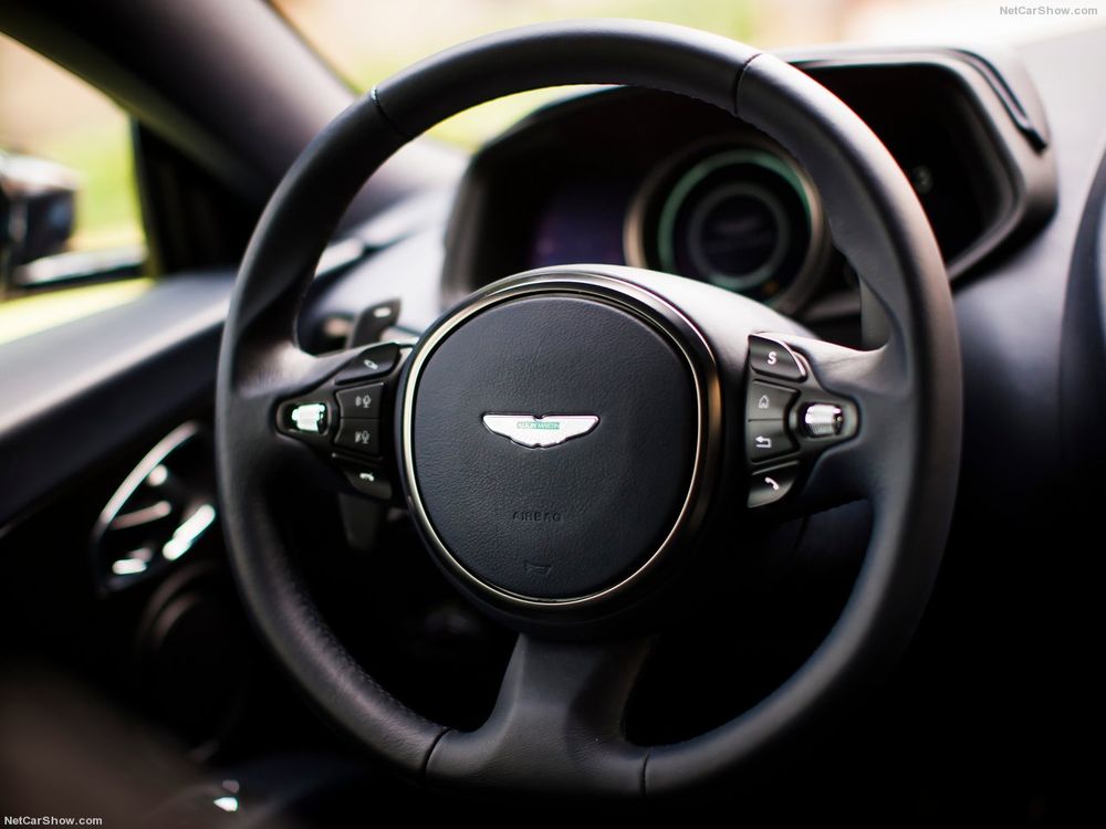 Aston Martin DB11 Image Listing 9