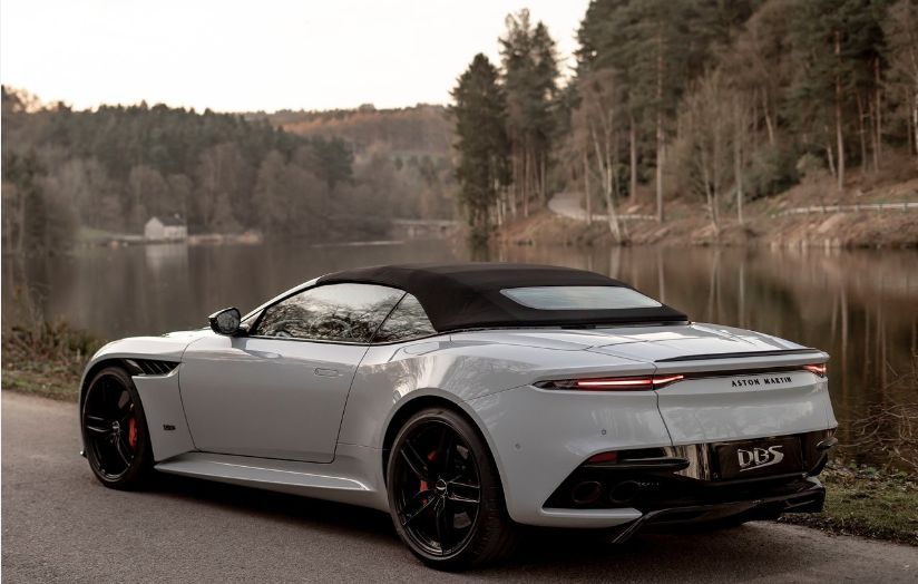 Aston Martin DBS Superleggera Volante Image Listing 3