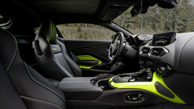 Aston Martin Vantage Image Listing 2