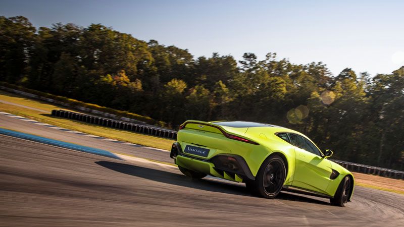 Aston Martin Vantage Image Listing 3