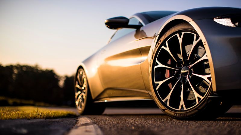 Aston Martin Vantage Image Listing 5