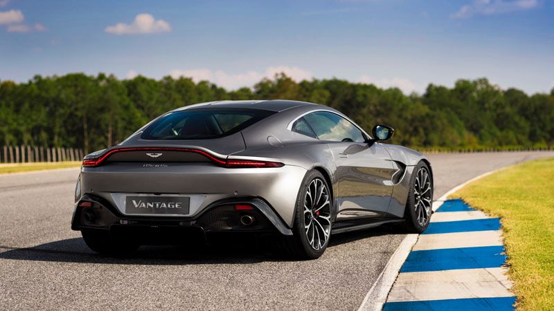 Aston Martin Vantage Image Listing 11