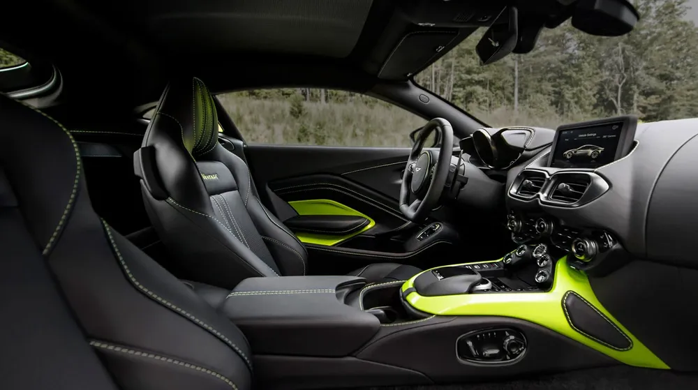 Aston Martin Vantage Roadster Image Listing 10