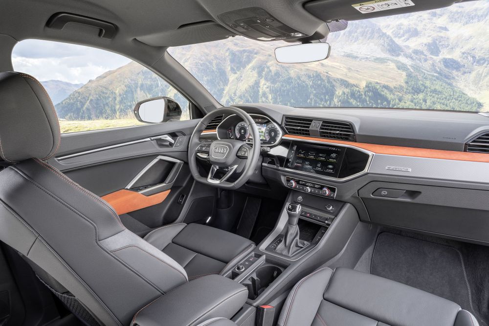 Audi Q3 Image Listing 12