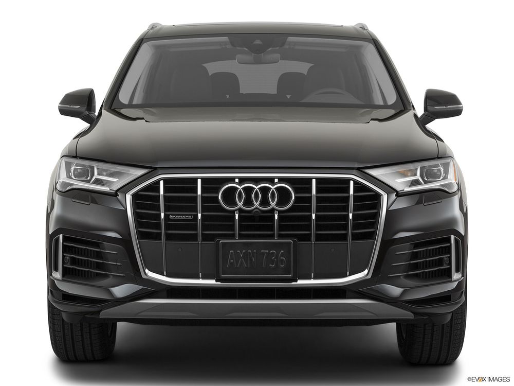 Audi Q7 Image Listing 2