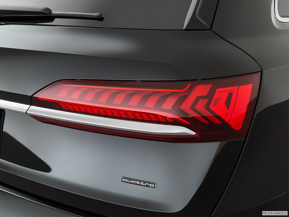 Audi Q7 Image Listing 7