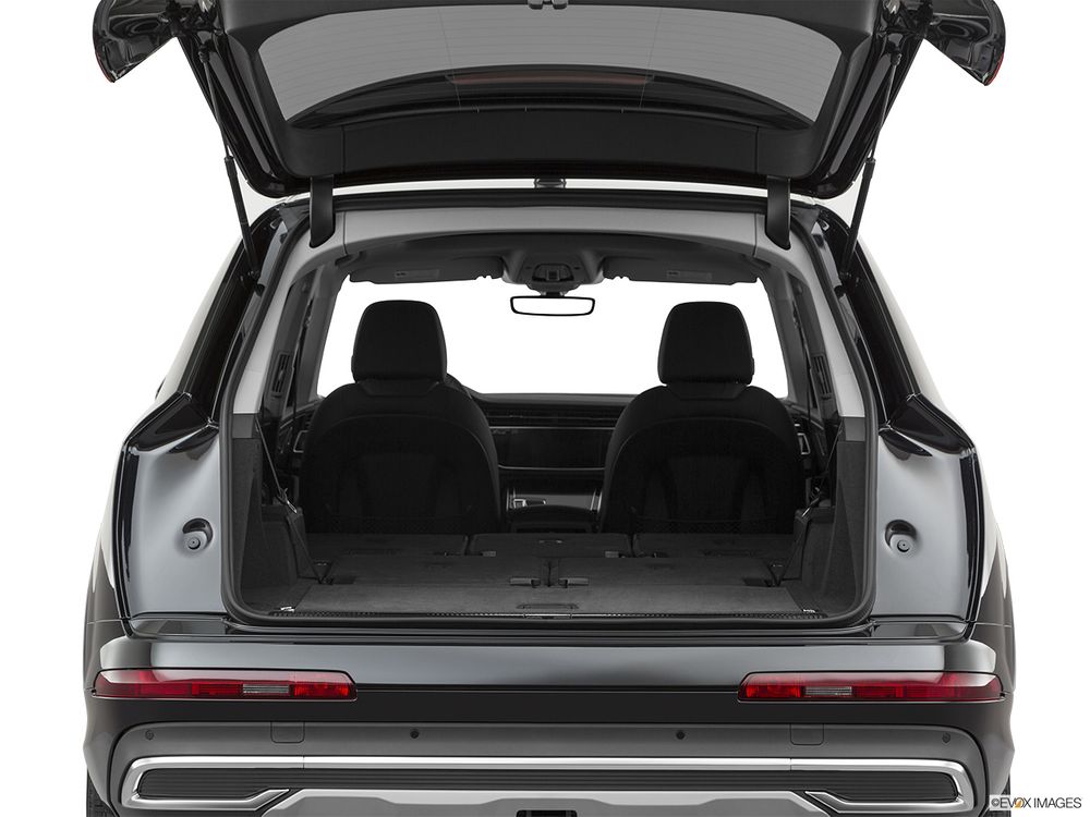 Audi Q7 Image Listing 8