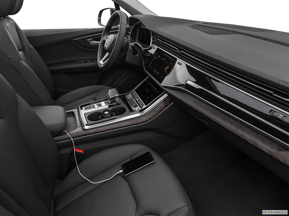 Audi Q7 Image Listing 13