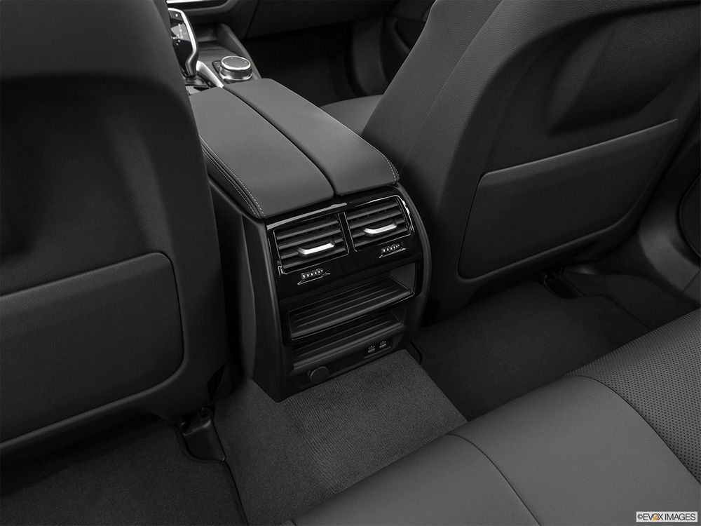 BMW 5 Series Image Listing 23