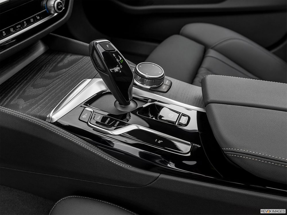 BMW 5 Series Image Listing 24