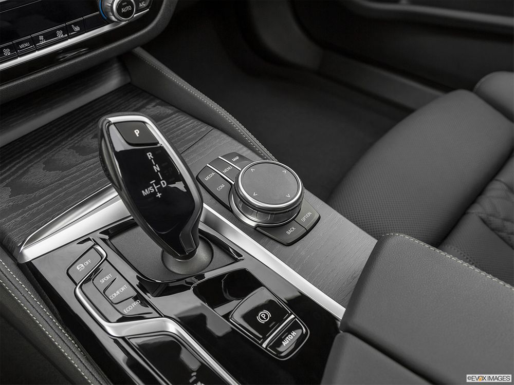 BMW 5 Series Image Listing 29