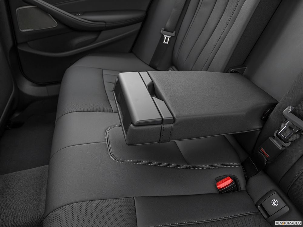 BMW 5 Series Image Listing 46