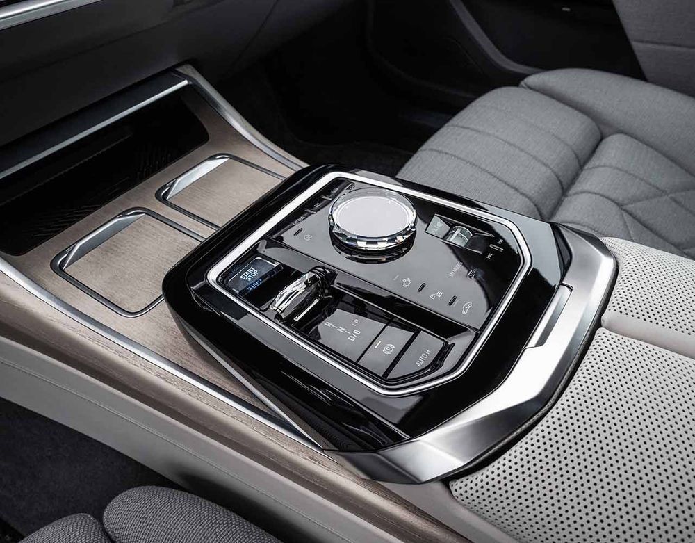 BMW 7 Series Image Listing 11