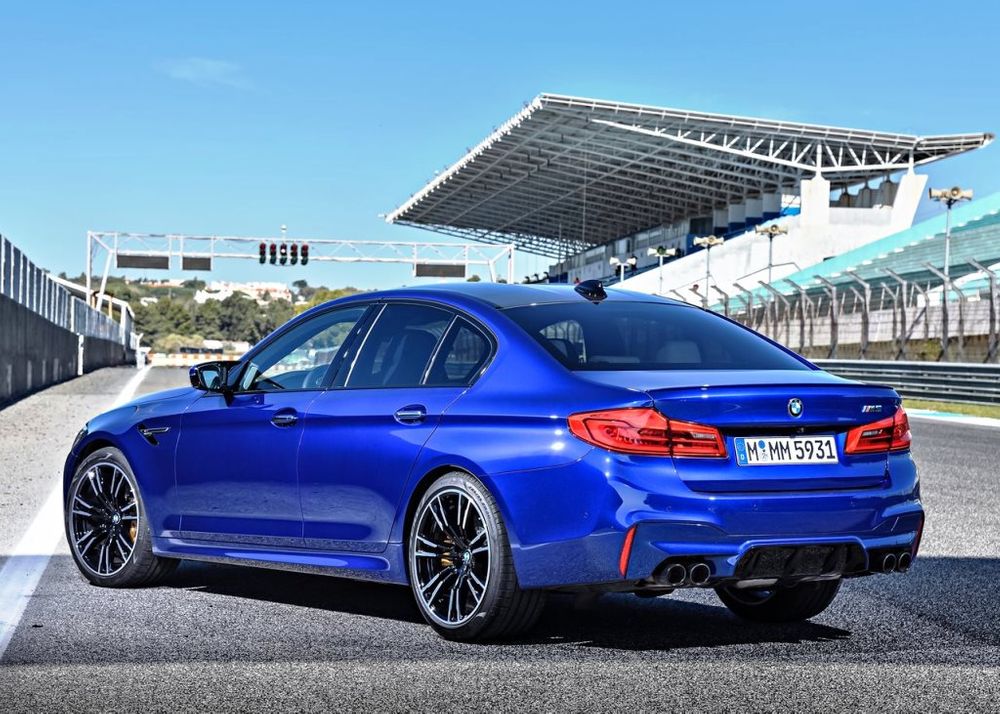 BMW M5 Sedan Image Listing 5