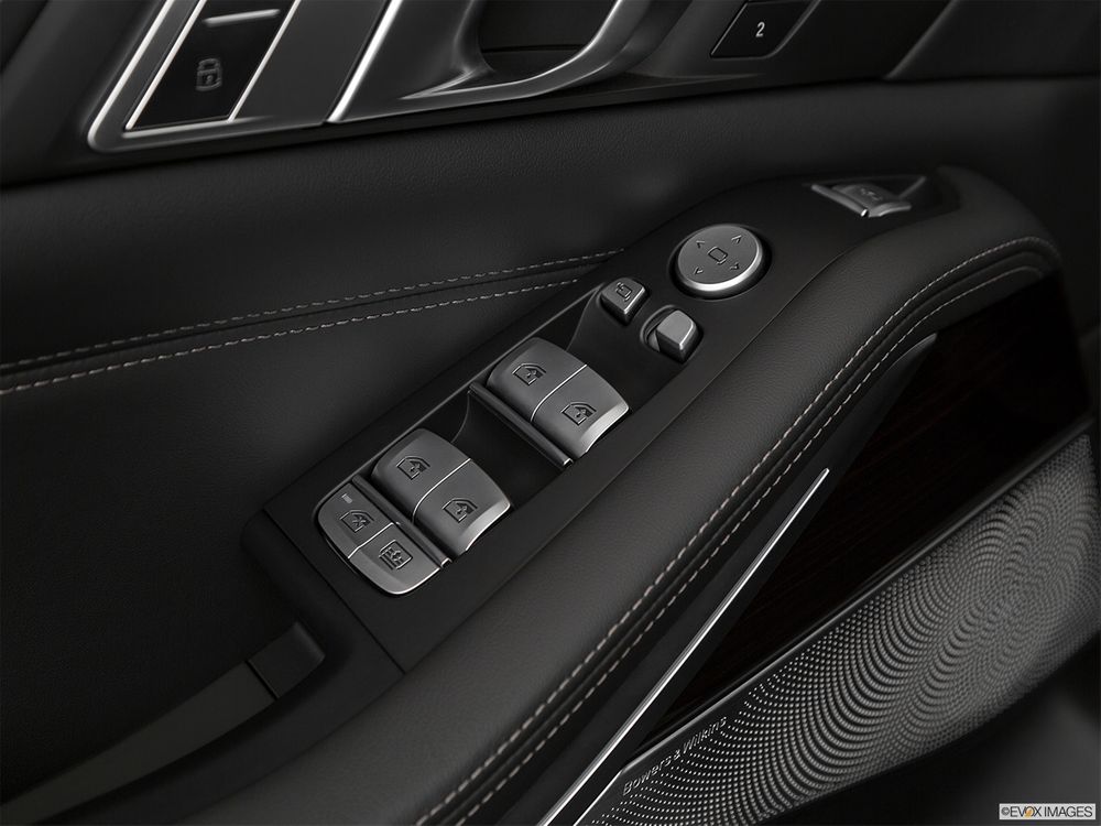 BMW X7 Image Listing 3