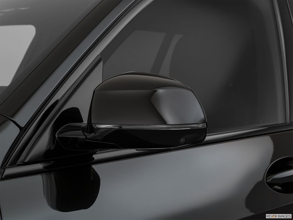 BMW X7 Image Listing 48