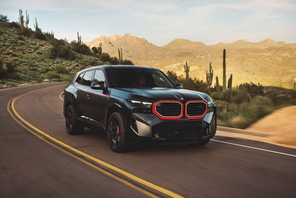 BMW XM Image Listing 2