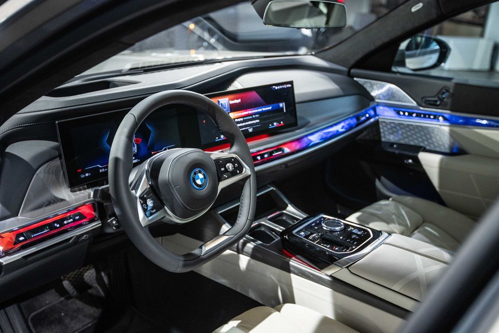 BMW i7 Image Listing 5