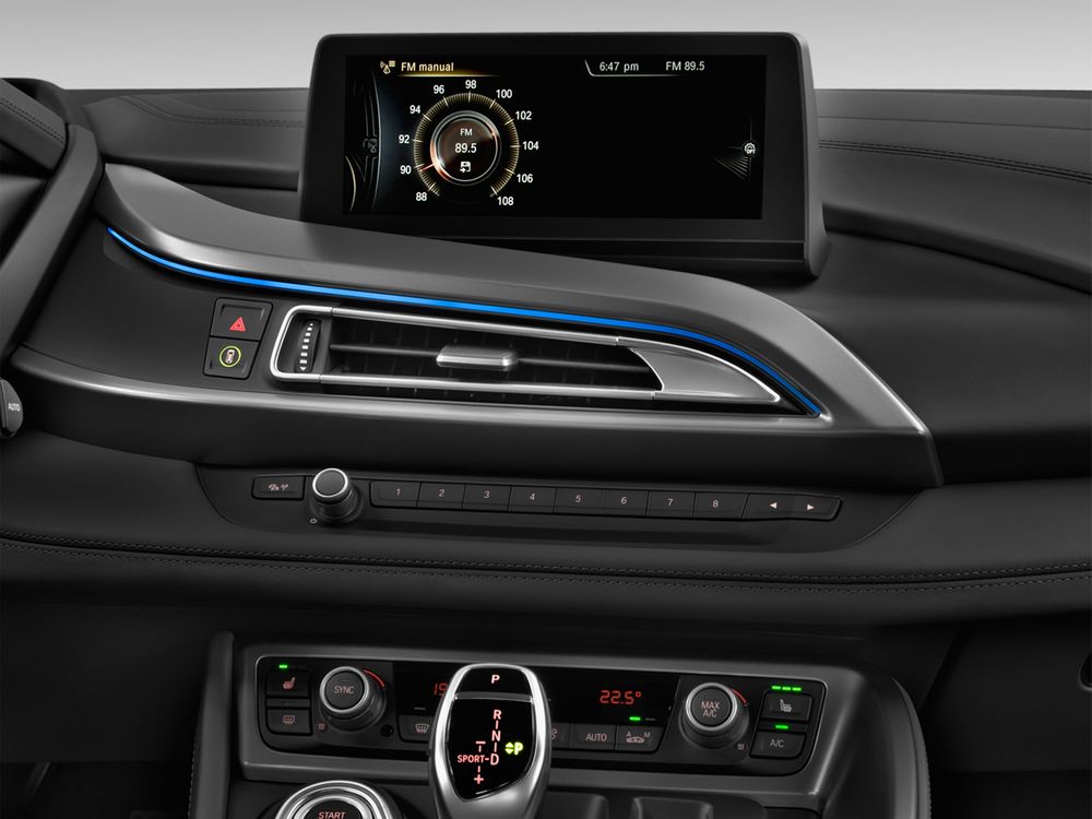 BMW i8 Image Listing 18