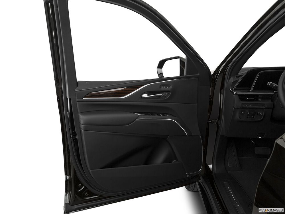 Cadillac Escalade Image Listing 2