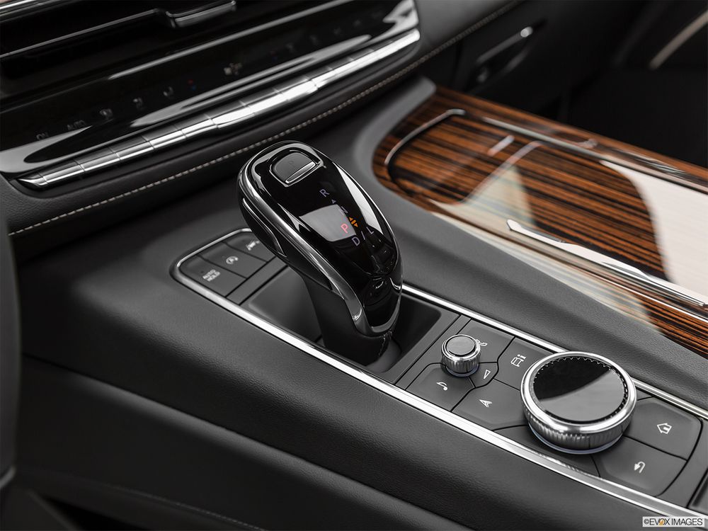 Cadillac Escalade Image Listing 24