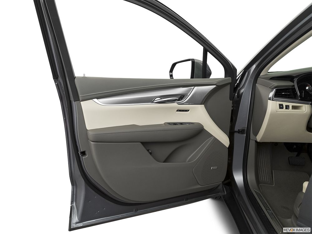 Cadillac XT5 Image Listing 2