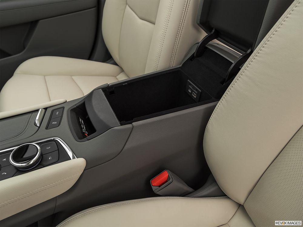 Cadillac XT5 Image Listing 15