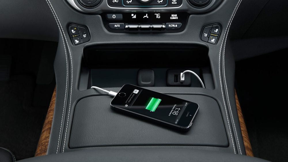 Chevrolet Tahoe Image Listing 19