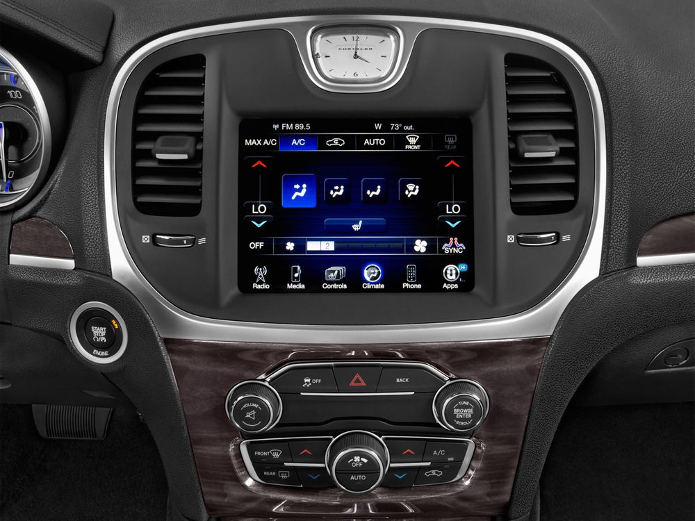Chrysler 300C Image Listing 19