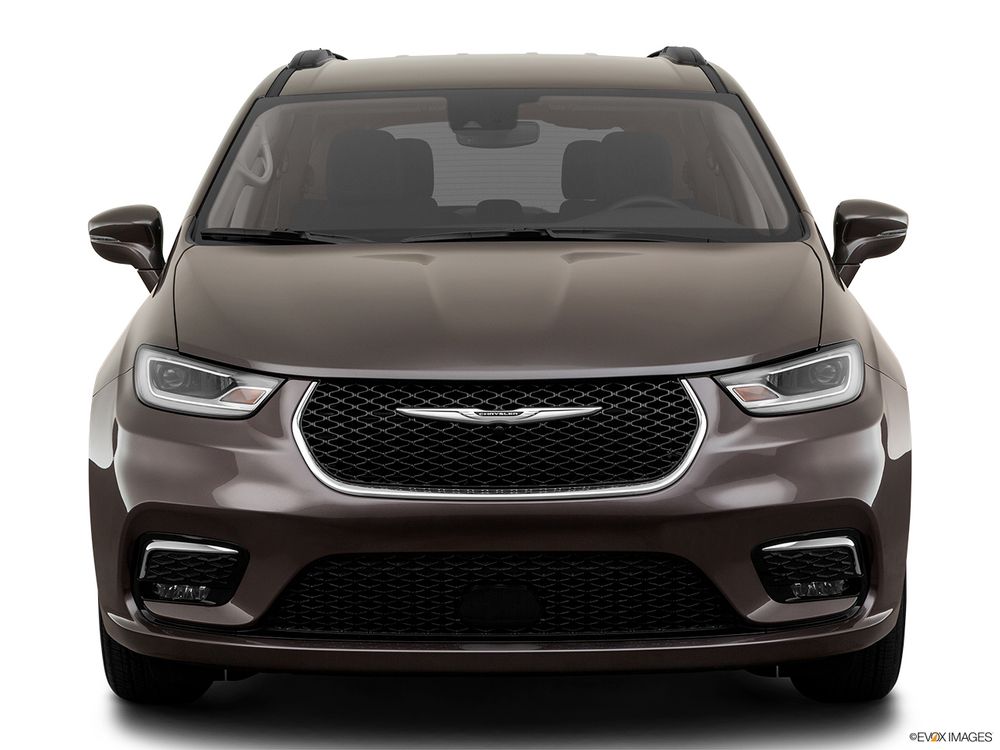 Chrysler Pacifica Image Listing 2