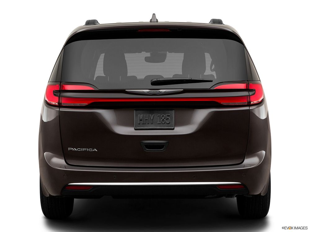 Chrysler Pacifica Image Listing 6