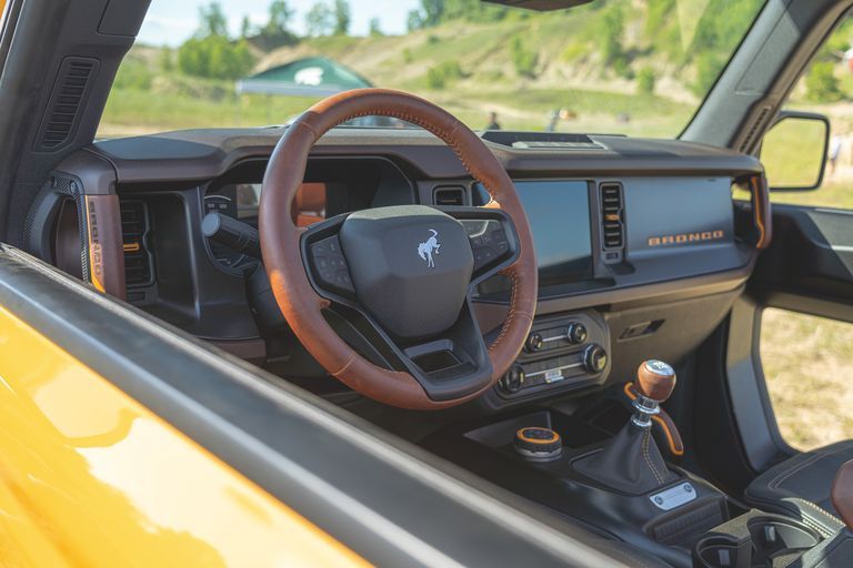 Ford Bronco 2-door Image Listing 15