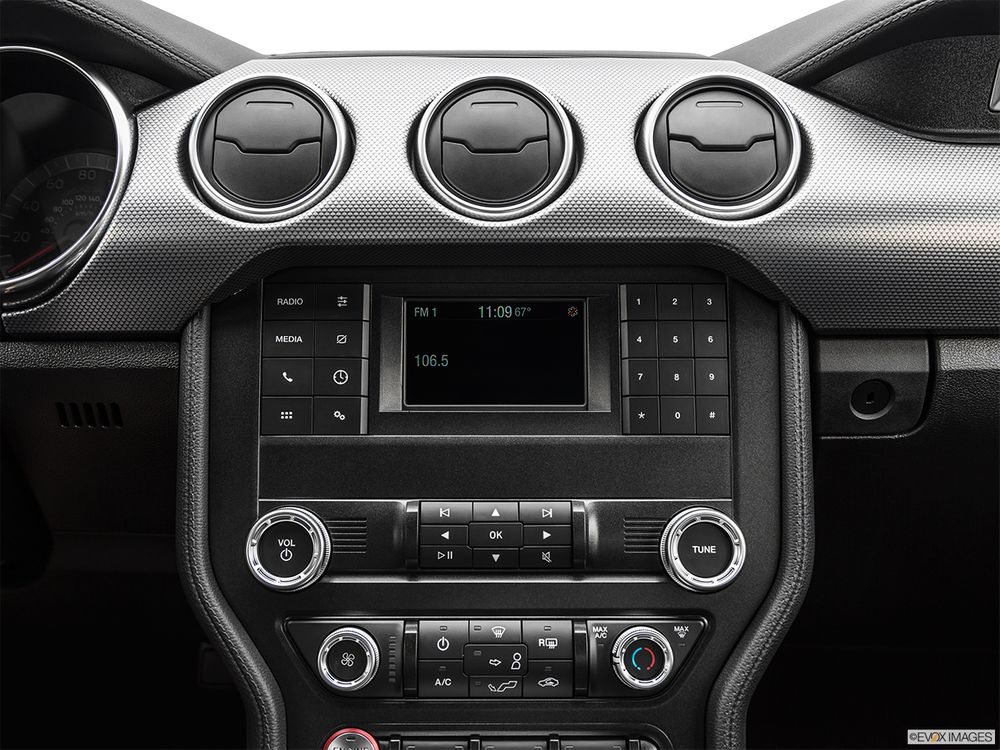 Ford Mustang Image Listing 15