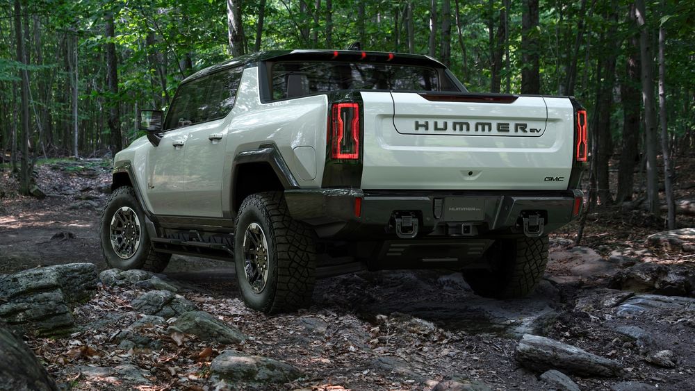 GMC Hummer EV Pickup Image Listing 2