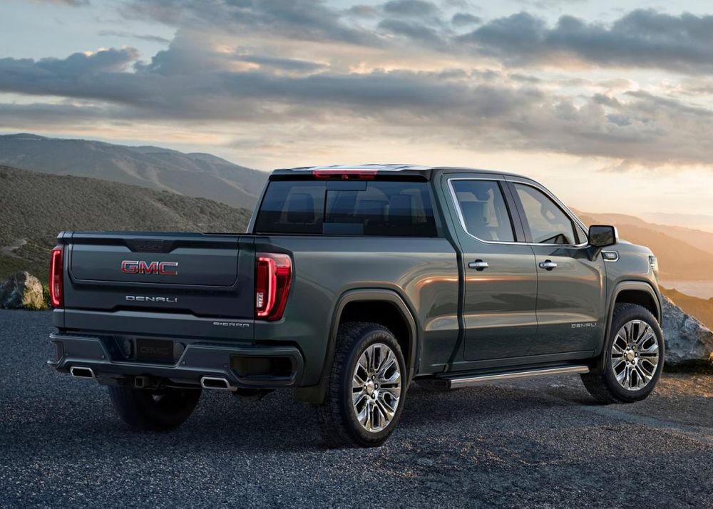 GMC Sierra Denali Image Listing 4
