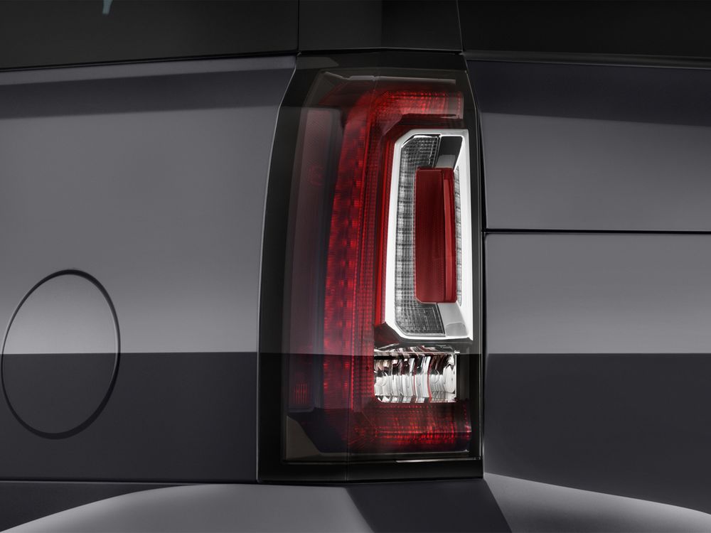GMC Yukon XL Image Listing 21