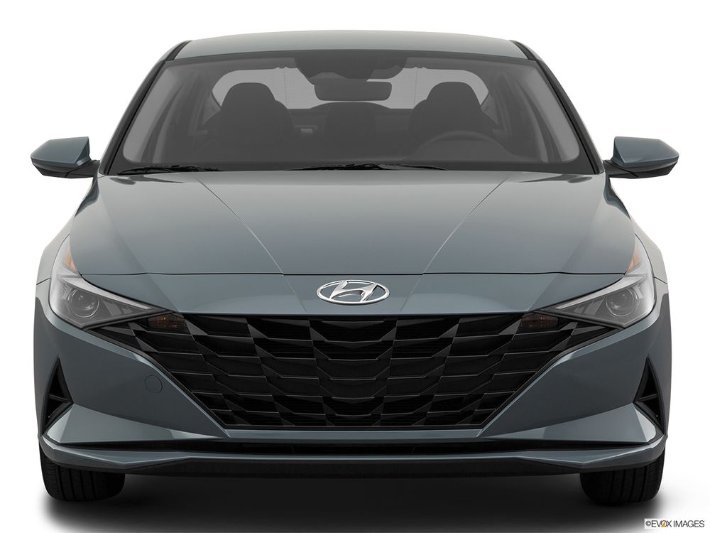 Hyundai Elantra Image Listing 2