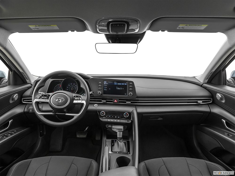 Hyundai Elantra Image Listing 10