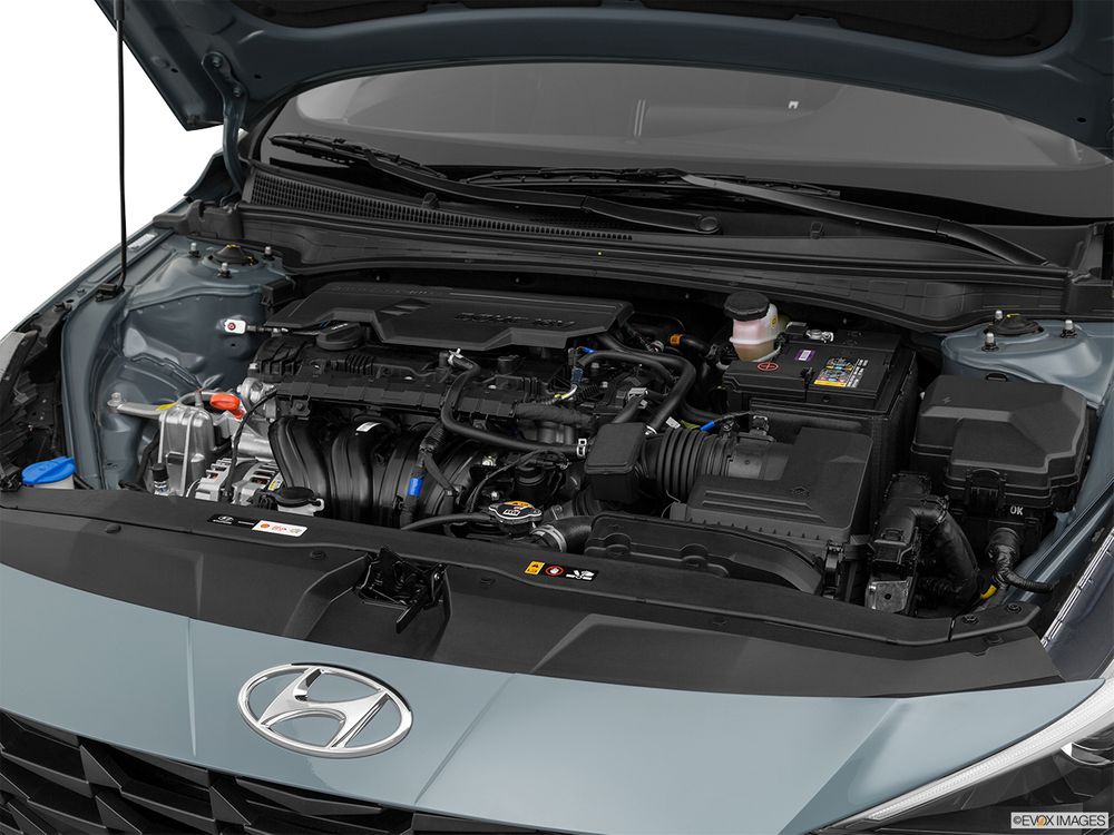 Hyundai Elantra Image Listing 8