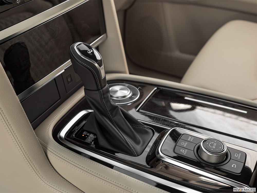 Infiniti QX80 Image Listing 23