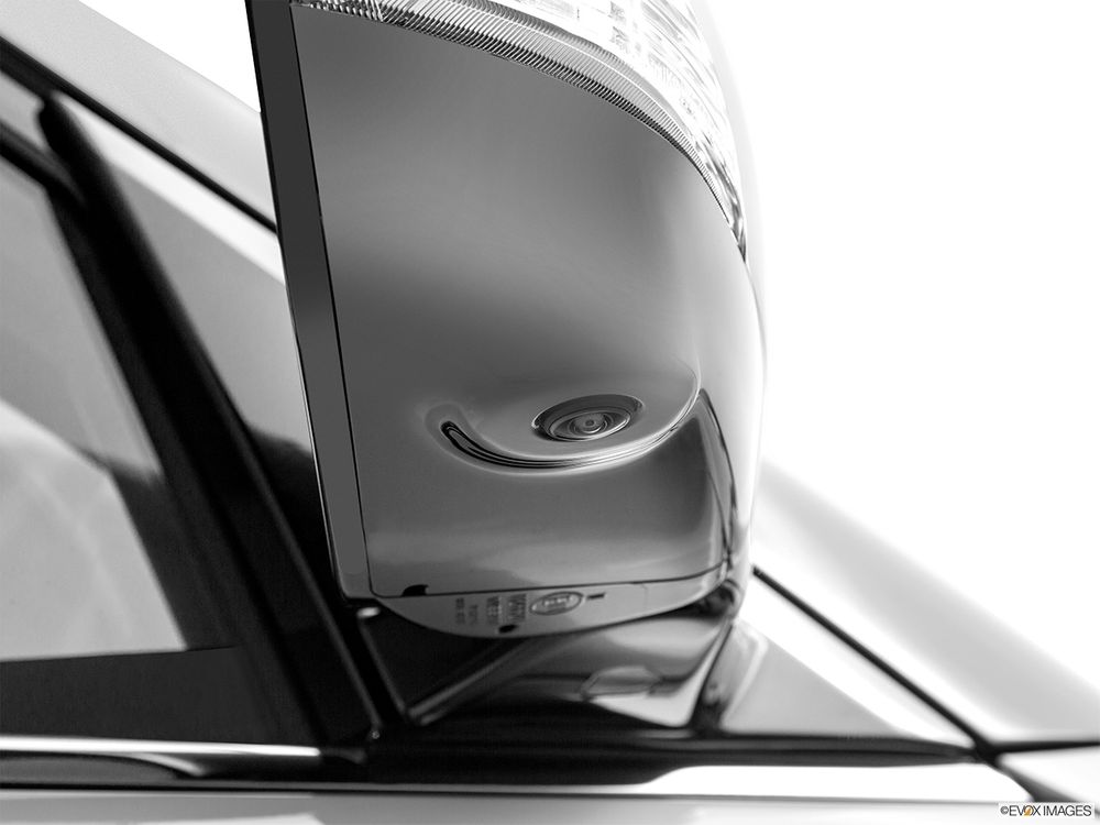 Infiniti QX80 Image Listing 29