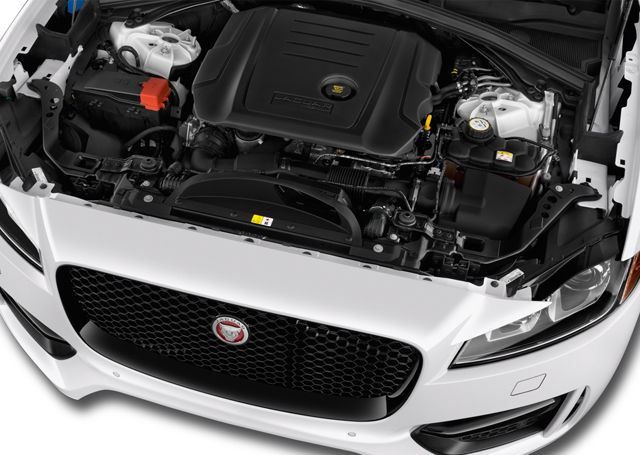 Jaguar F-Pace Image Listing 13