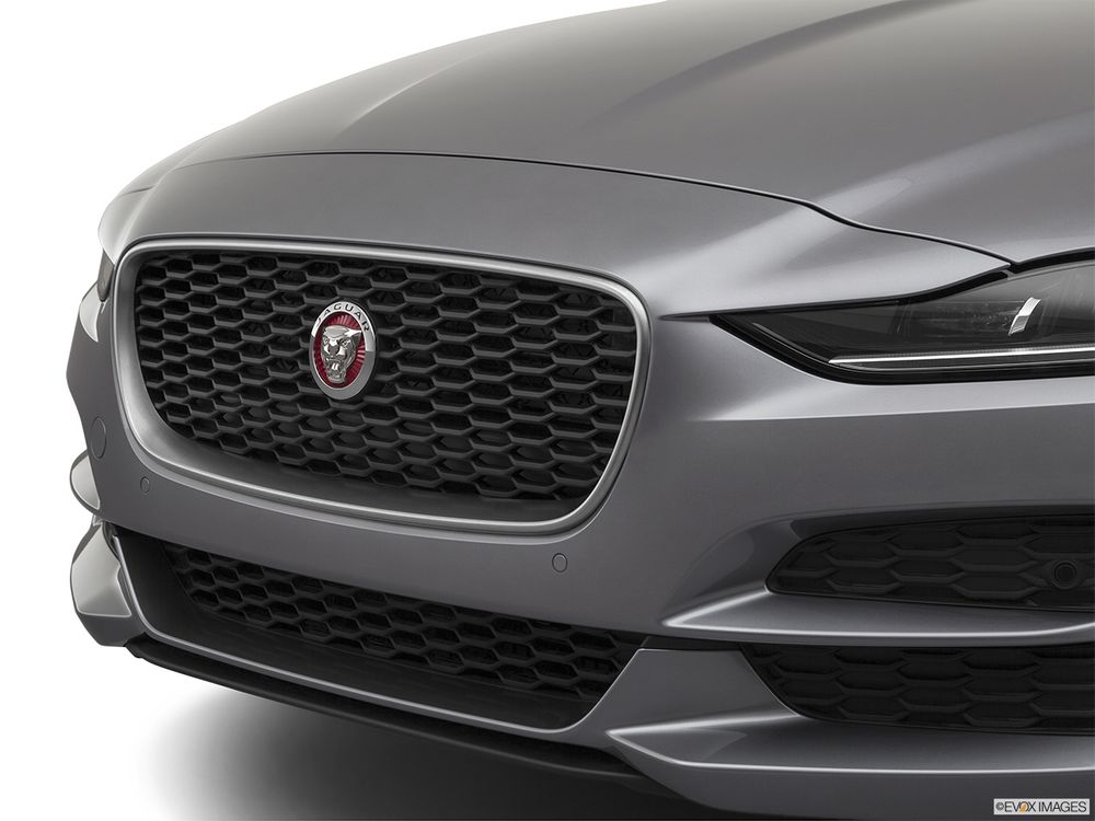 Jaguar XE Image Listing 4