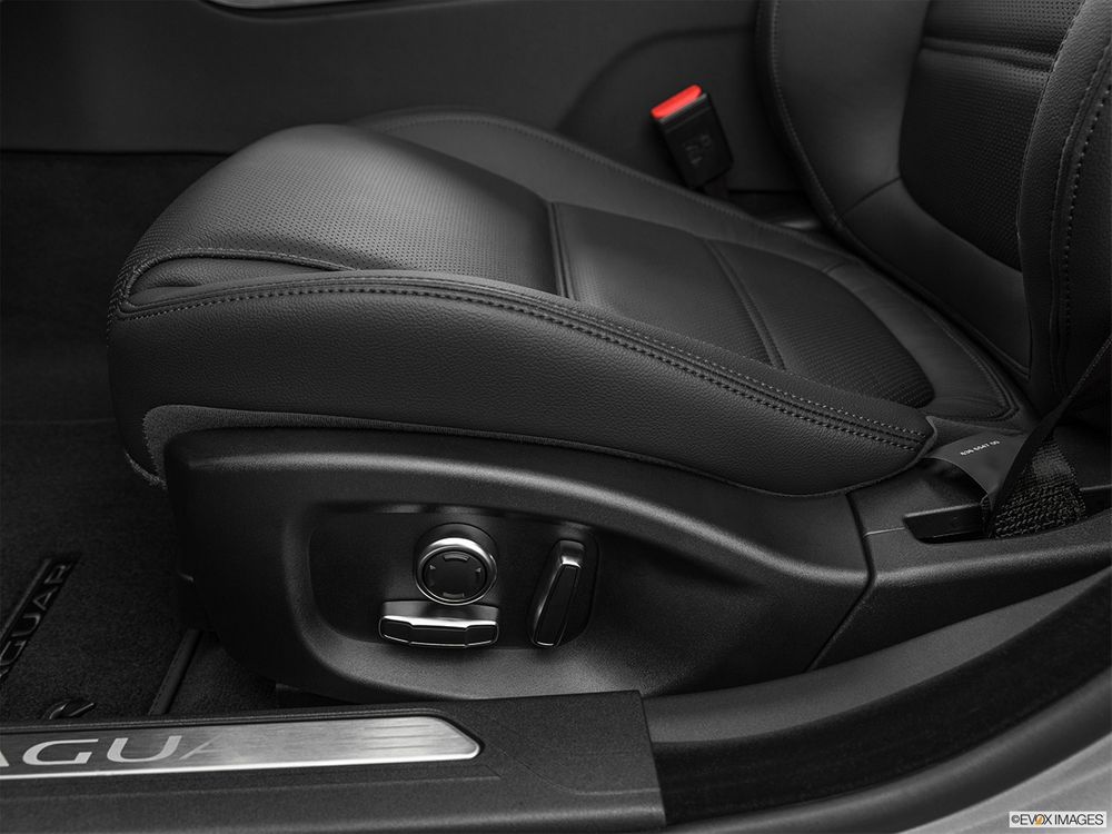 Jaguar XE Image Listing 16