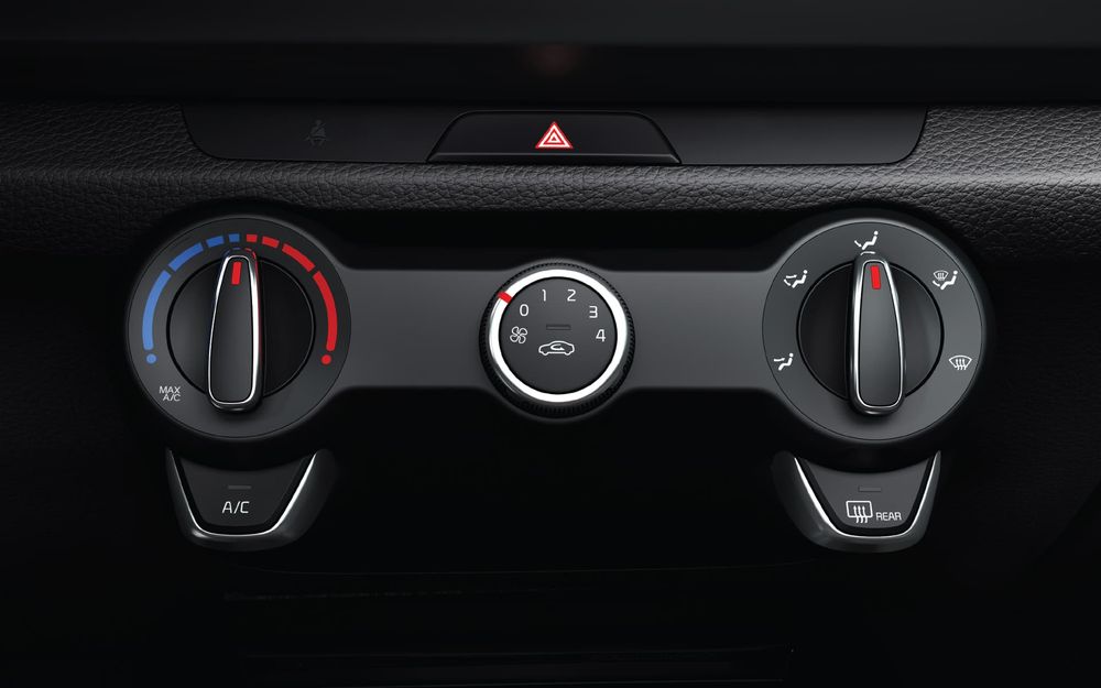 Kia Rio Sedan Image Listing 11