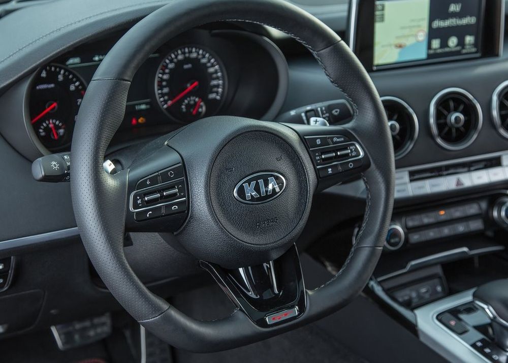 Kia Stinger Image Listing 18