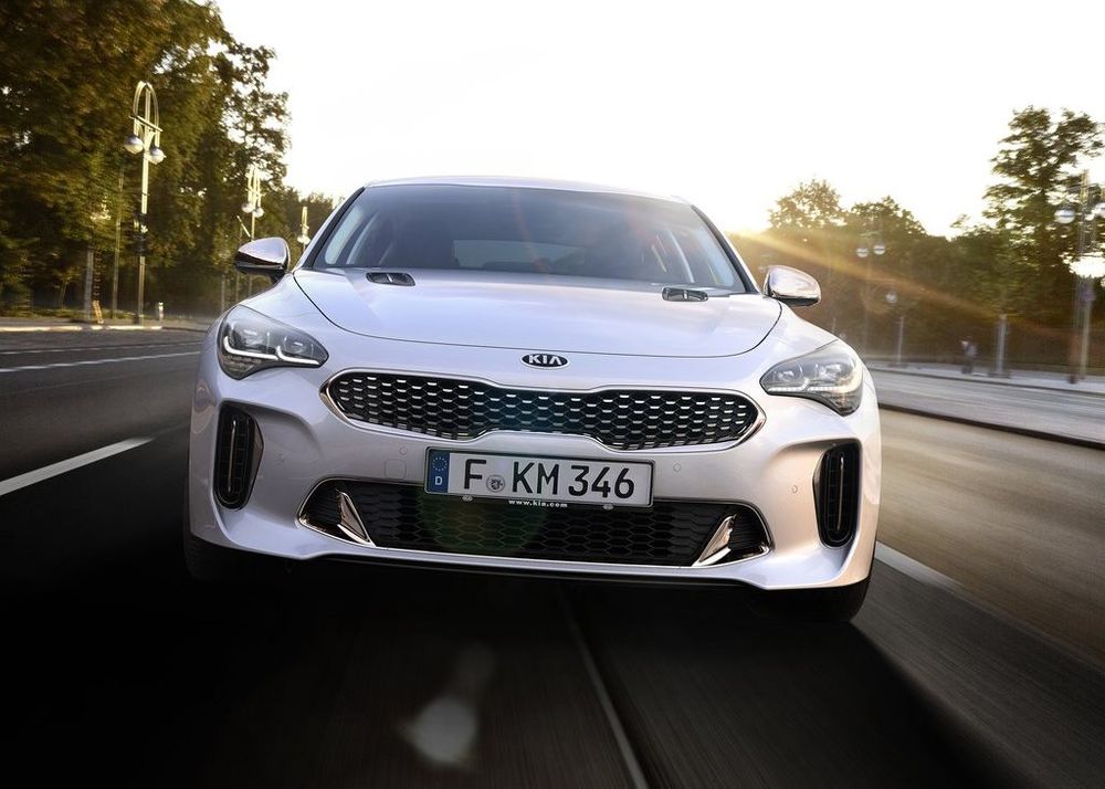Kia Stinger Image Listing 4