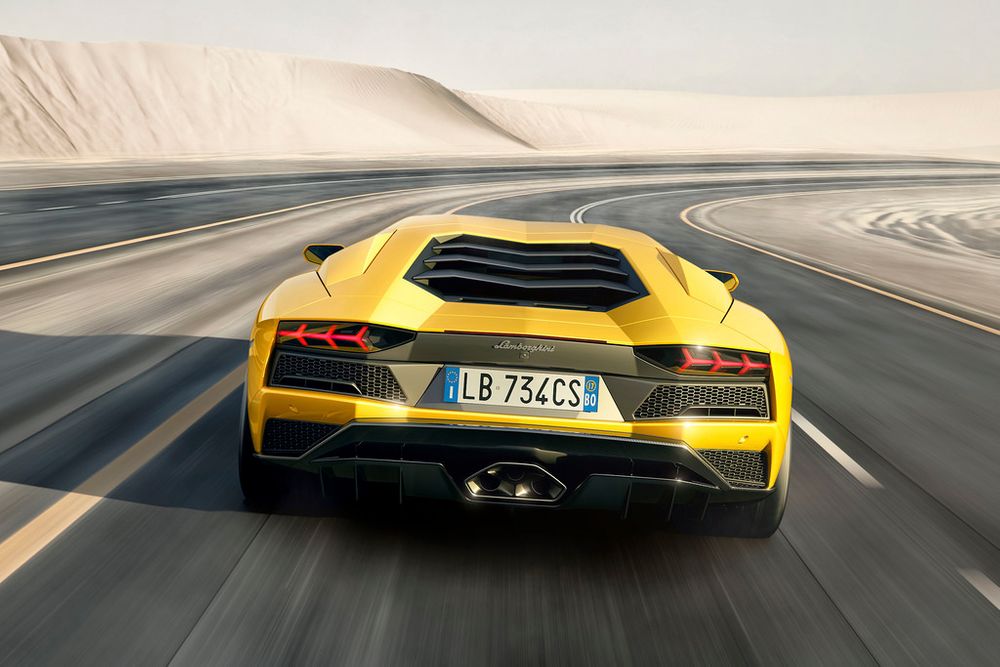 Lamborghini Aventador S Image Listing 3