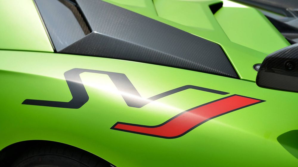 Lamborghini Aventador SVJ Image Listing 5